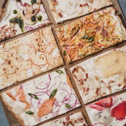 Assortiment de tartes flambées
